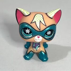 Littlest Pet Shop Teal and Tan Hero Cat